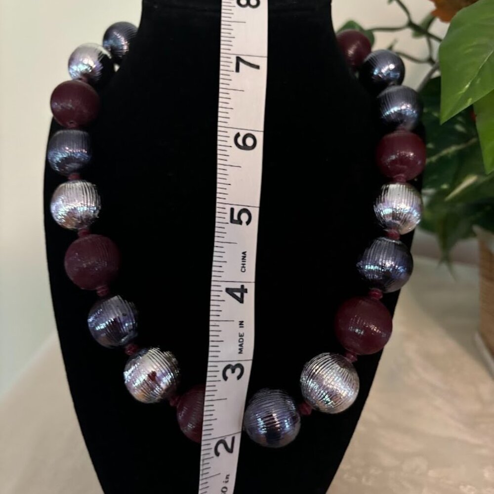 Beautiful Wine, Grey and Silver Color Beaded Necklace - 21" - Picture 3 of 8